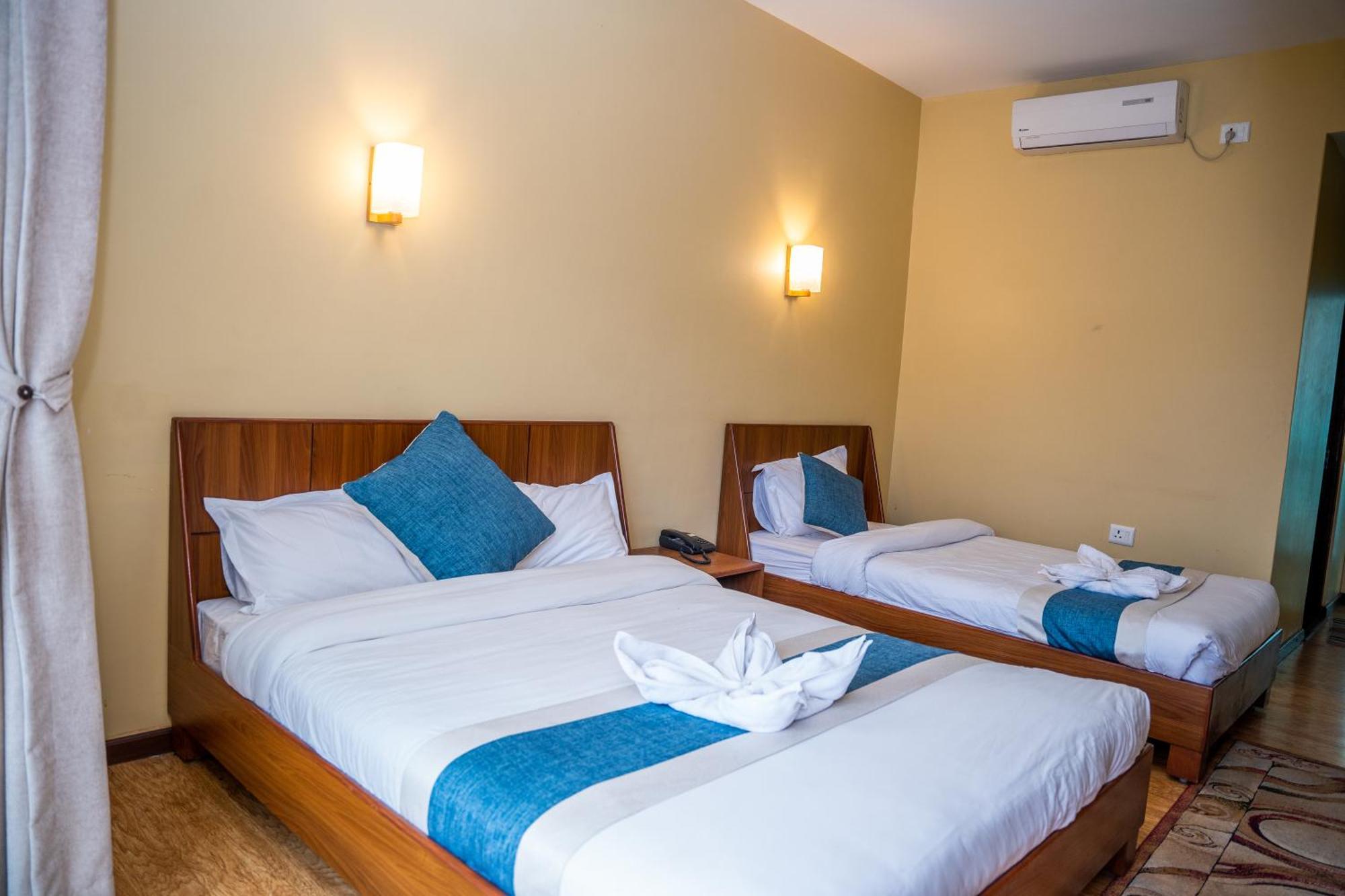 Hotel Glory Garden بوكْرا الغرفة الصورة