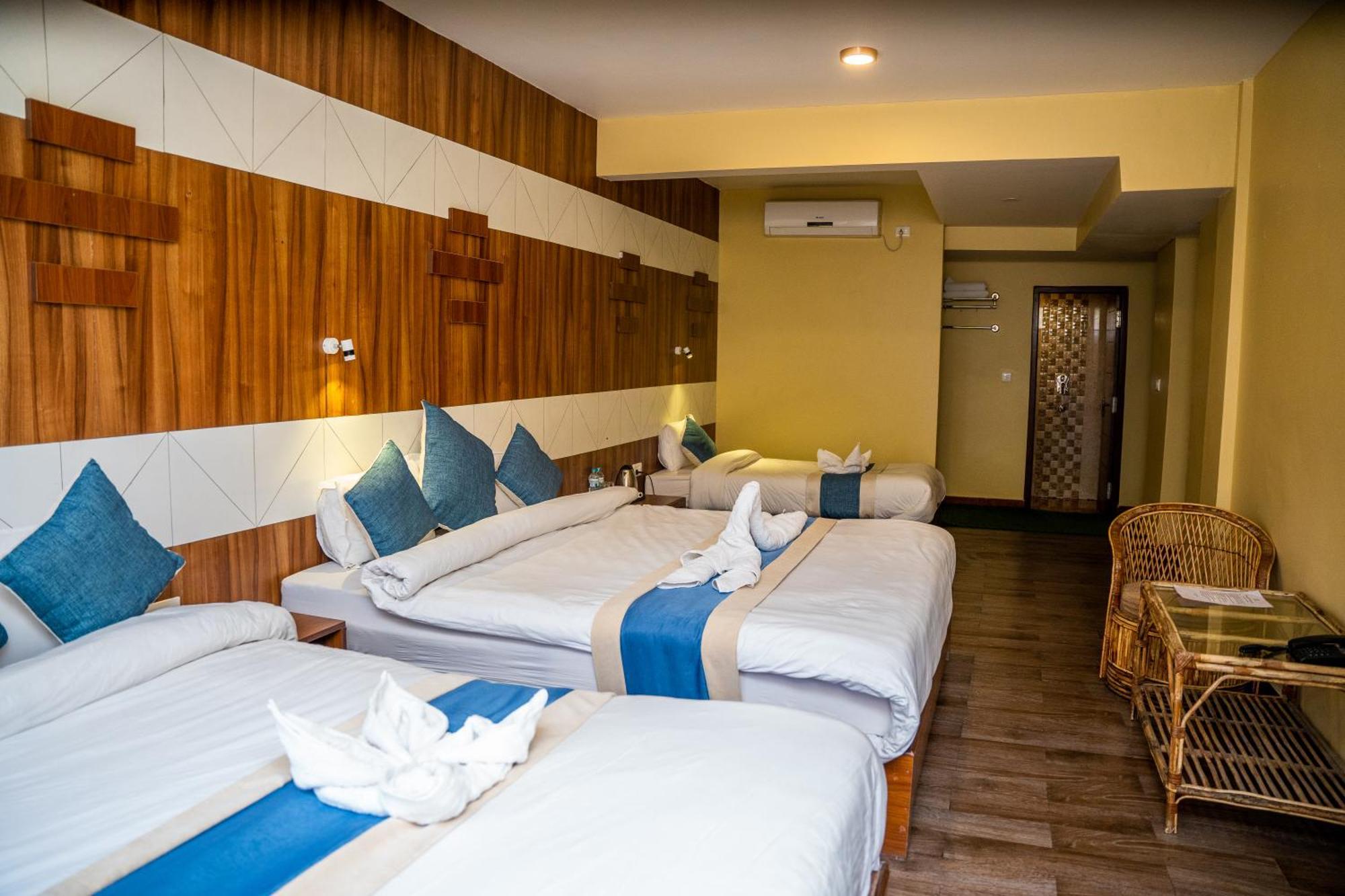 Hotel Glory Garden بوكْرا الغرفة الصورة